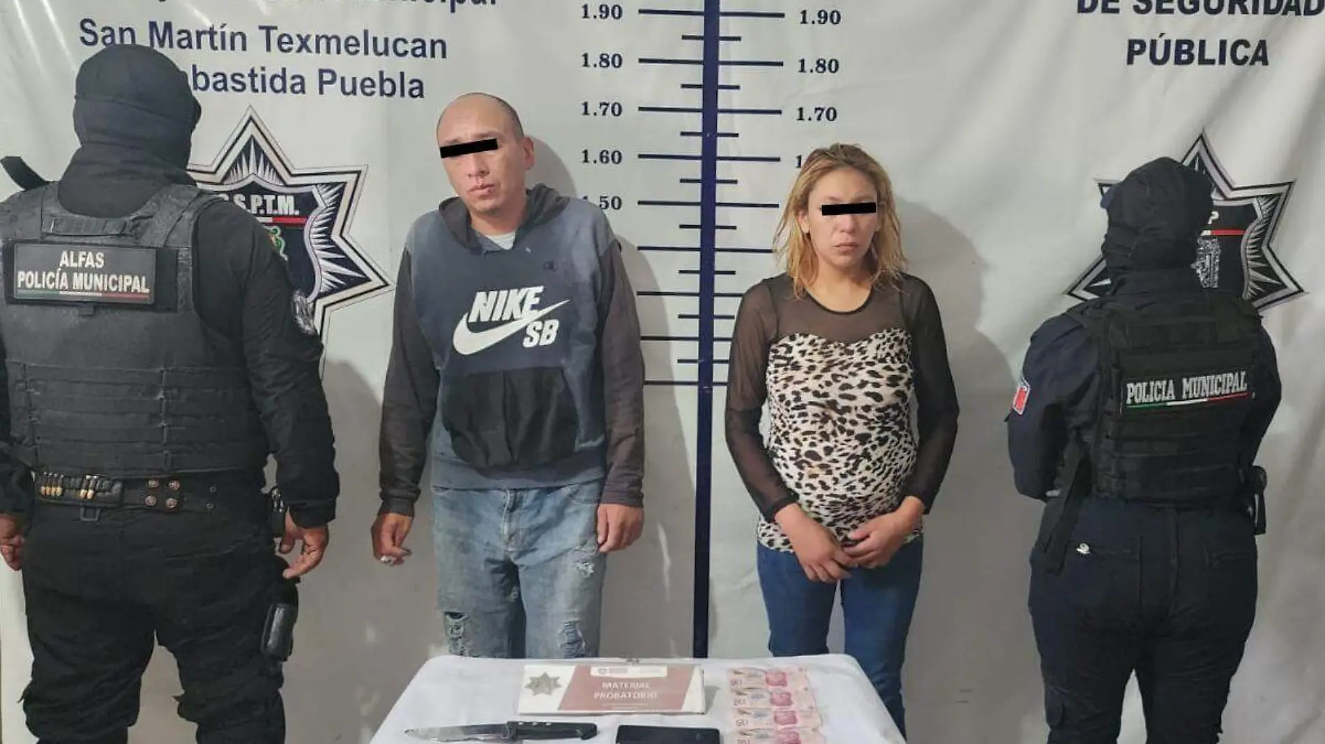 Detienen a dos personas por robo a una mujer en Texmelucan